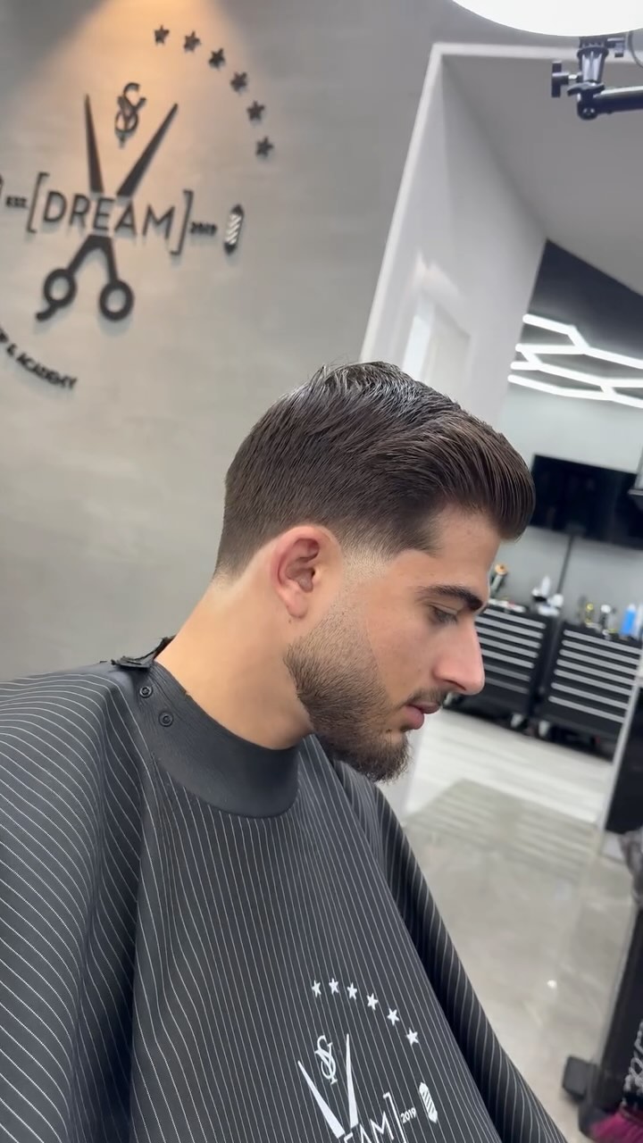 תספורת גברים מדויקת
